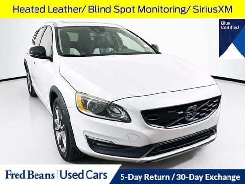 2017 Volvo V60 Cross Country T5