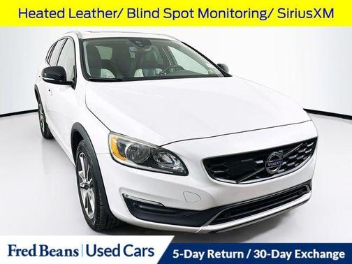 2017 Volvo V60 Cross Country T5