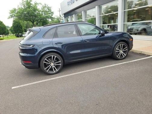 2024 Porsche Cayenne Base