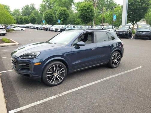 2024 Porsche Cayenne Base