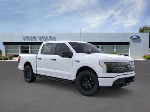 2025 Ford F-150 Lightning XLT