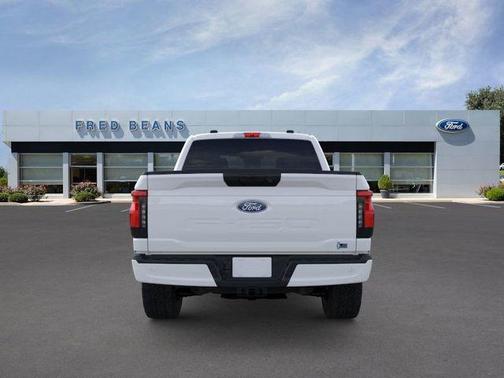 2025 Ford F-150 Lightning XLT