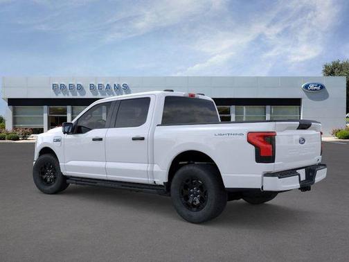 2025 Ford F-150 Lightning XLT