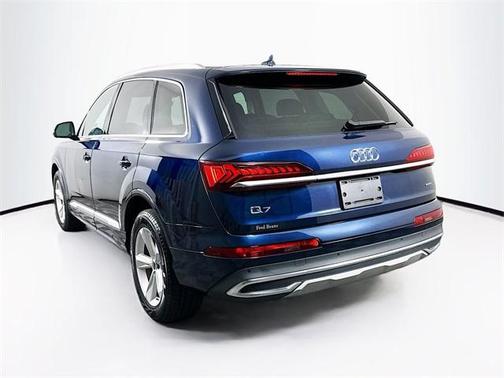 2024 Audi Q7 45 Premium