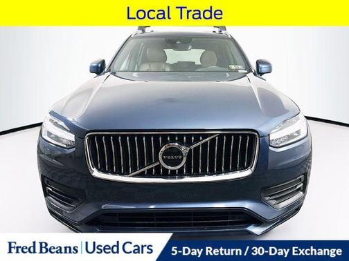 2022 Volvo XC90 T6 Momentum 7 Passenger
