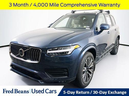 2022 Volvo XC90 T6 Momentum 7 Passenger