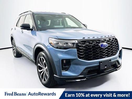 2025 Ford Explorer ST-Line