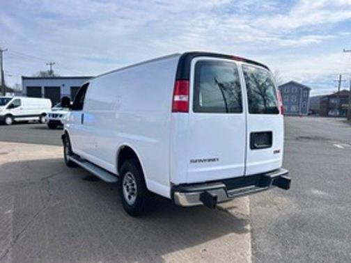 2022 GMC Savana 2500 Work Van