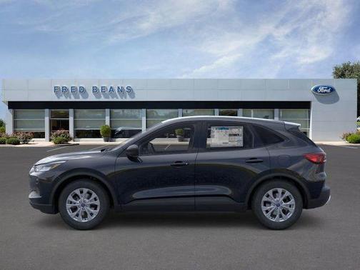 Agate Black Metallic 2026 Ford Escape Active