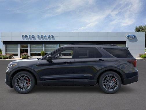 Black Metallic 2026 Ford Explorer ST-Line