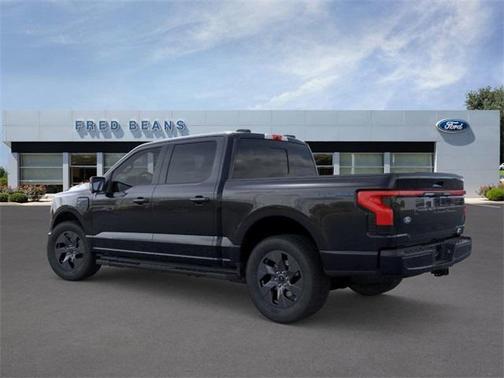 2025 Ford F-150 Lightning LARIAT