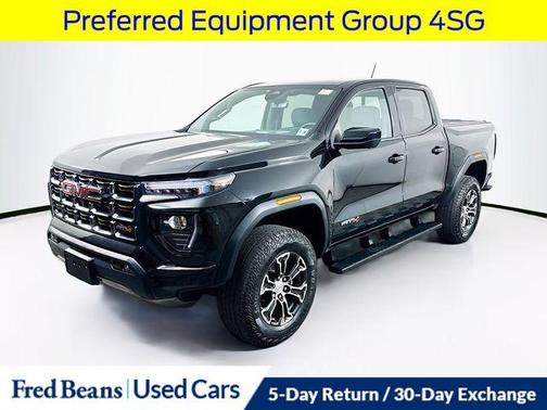 Onyx Black 2023 GMC Canyon AT4