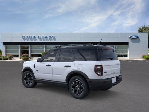White Metallic 2026 Ford Bronco Sport Outer Banks