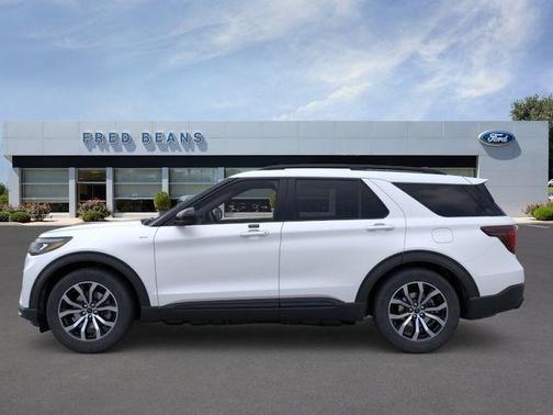 White 2026 Ford Explorer ST-Line