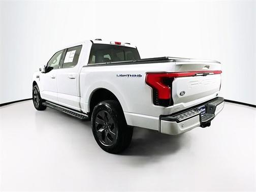 2024 Ford F-150 Lightning LARIAT