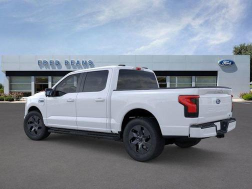 2025 Ford F-150 Lightning Flash