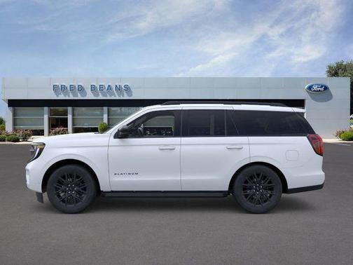 White Metallic 2026 Ford Expedition Platinum
