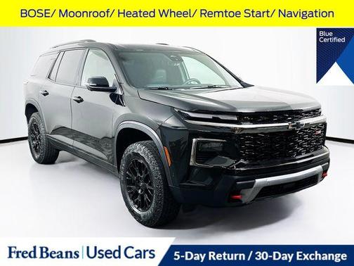 Mosaic Black Metallic 2025 Chevrolet Traverse Z71
