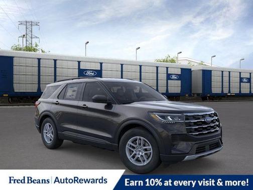 Agate Black Metallic 2026 Ford Explorer Active