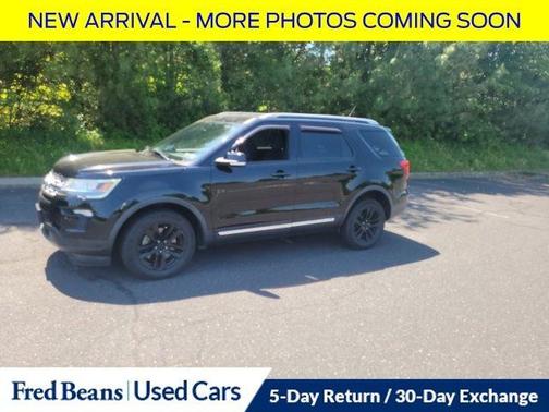 Shadow Black 2018 Ford Explorer XLT