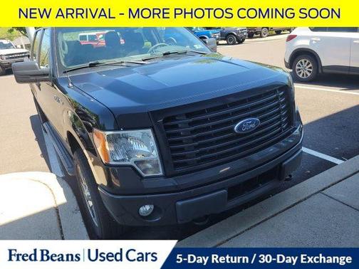 Tuxedo Black Metallic 2014 Ford F-150 STX