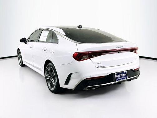 2024 Kia K5 EX