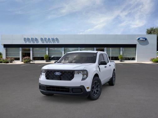 White Metallic 2026 Ford Maverick XLT