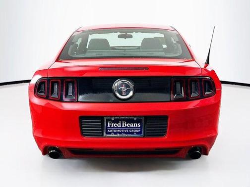 2014 Ford Mustang V6
