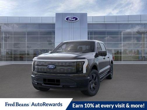 2025 Ford F-150 Lightning LARIAT