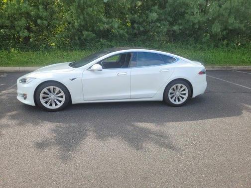 2018 Tesla Model S 75D