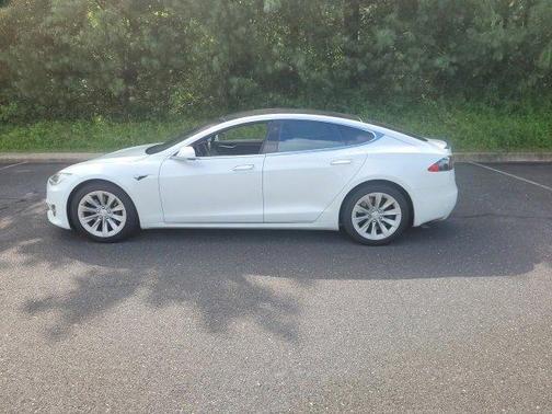 2018 Tesla Model S 75D
