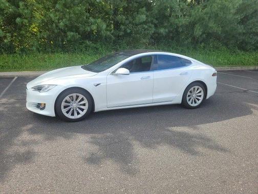 2018 Tesla Model S 75D