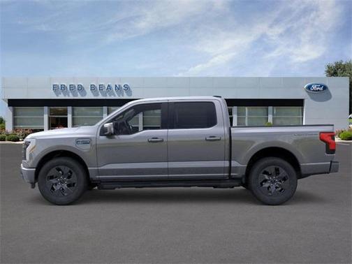 2025 Ford F-150 Lightning LARIAT