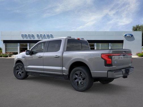 2025 Ford F-150 Lightning LARIAT