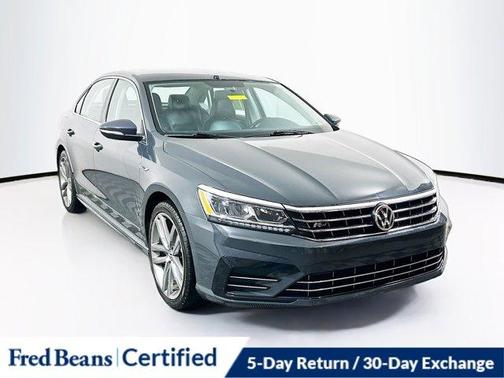 2017 Volkswagen Passat 1.8T R-Line