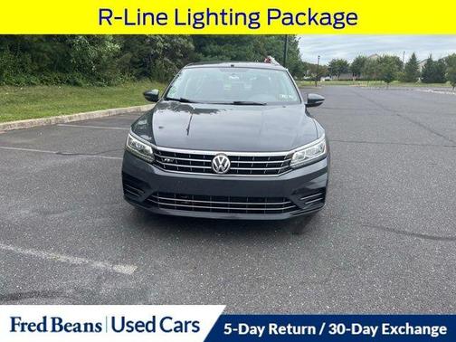 2017 Volkswagen Passat 1.8T R-Line