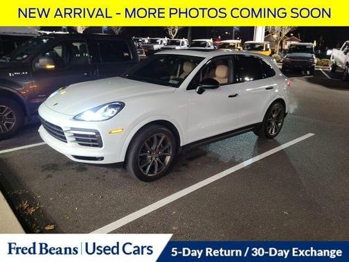 2023 Porsche Cayenne Platinum Edition
