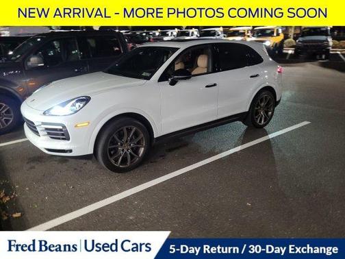 2023 Porsche Cayenne Platinum Edition