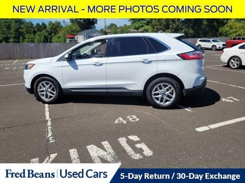 2022 Ford Edge SEL