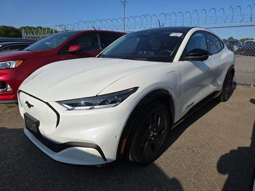 2022 Ford Mustang Mach-E California Route 1