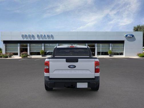 White Metallic 2026 Ford Maverick XLT