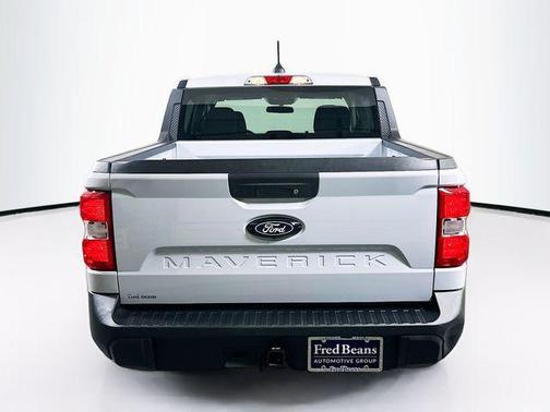 Space White Metallic 2026 Ford Maverick XLT