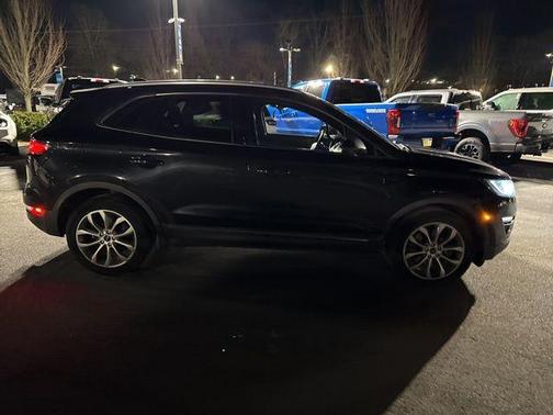 2015 Lincoln MKC Base