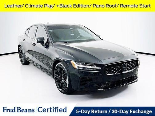 2024 Volvo S60 Recharge Plug-In Hybrid T8 Plus Black Edition