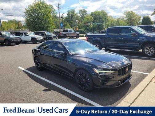 2024 Volvo S60 Recharge Plug-In Hybrid T8 Plus Black Edition