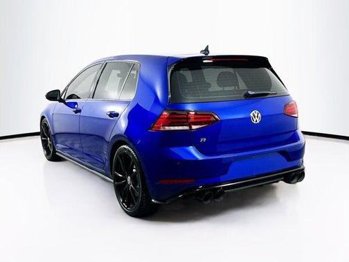 2019 Volkswagen Golf R 2.0T w/DCC & Navigation