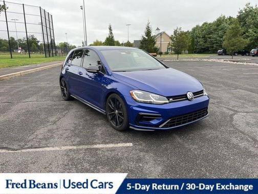 2019 Volkswagen Golf R 2.0T w/DCC & Navigation