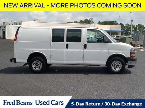 2023 GMC Savana 2500 Work Van