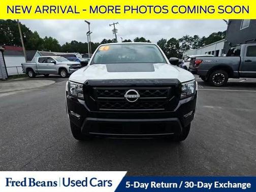 2024 Nissan Frontier SV