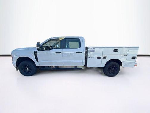 Oxford White 2026 Ford F-350 XL